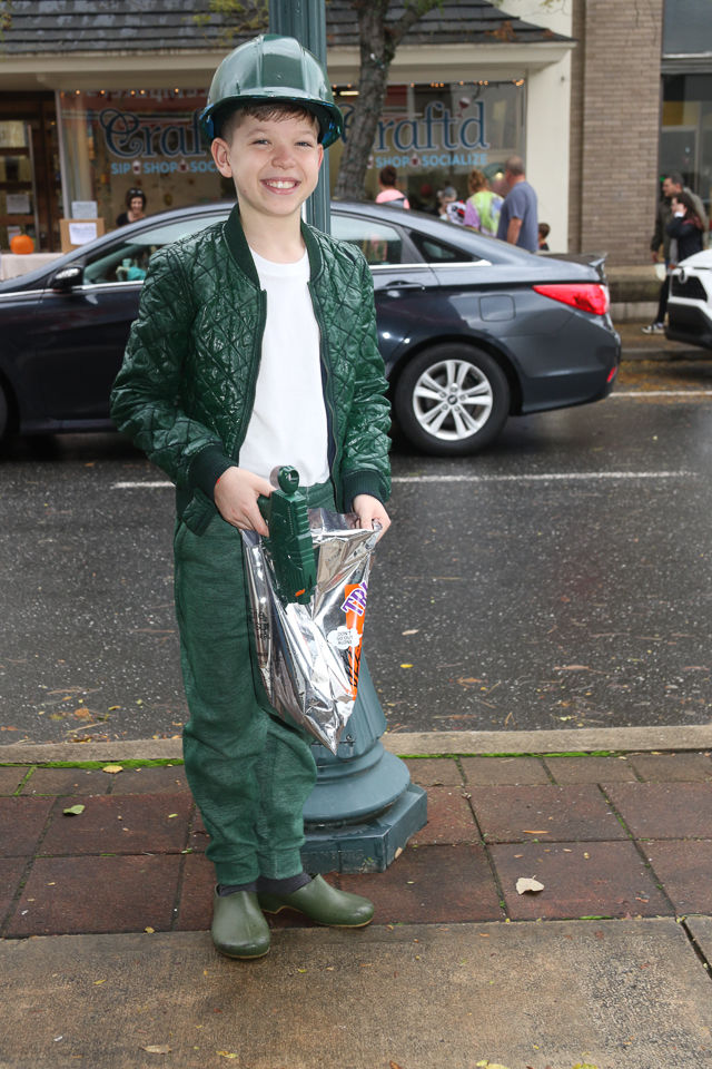 Halloween Trick or Treat Downtown Morganton 2019-9530.JPG